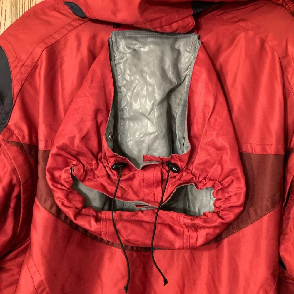 Spyder Vintage Men's Vibrant Red Ski Jacket - Picture 9 of 11